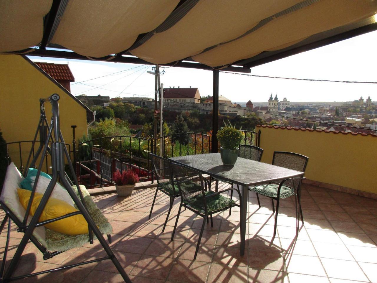 Királyszéke Apartman Eger Extérieur photo